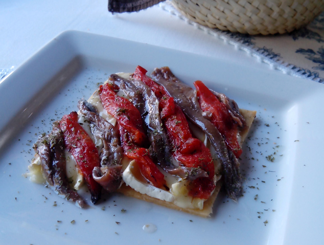 Una torrada amb escalivada del restaurant l'Orquestra d'Argentona