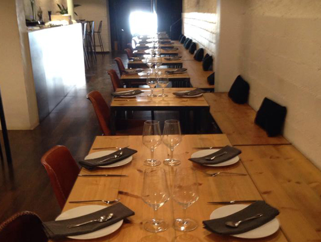 Interior del restaurant DOSCuiners de Mataró