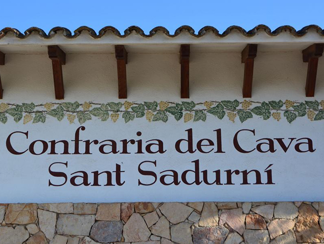Façana de la confraria del cava de Sant Sadurní d'Anoia
