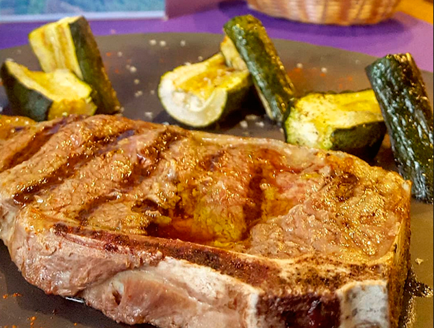 Entrecot de vedella a la brasa del restaurant Mundial de Mataró