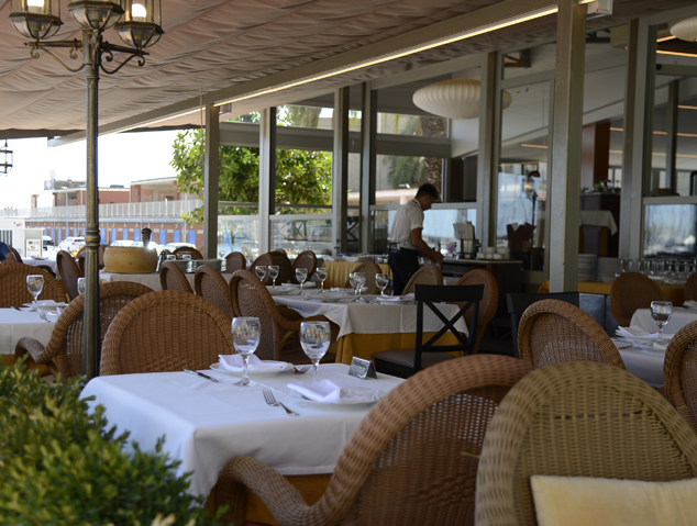 Terrassa exterior del restaurant Giò&Pòsit d'Arenys de Mar